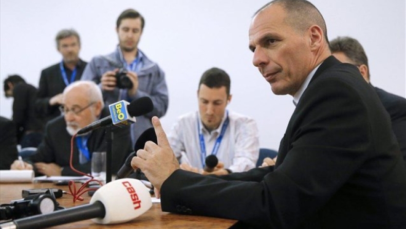 Ερώτηση 41 «γαλάζιων» βουλευτών για τη συνέντευξη Βαρουφάκη