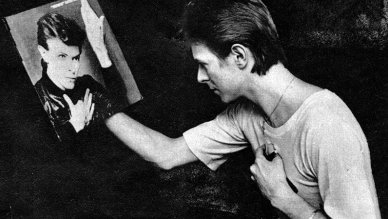 David Bowie: Δύο αξέχαστες στιγμές του στο σινεμά (vid)