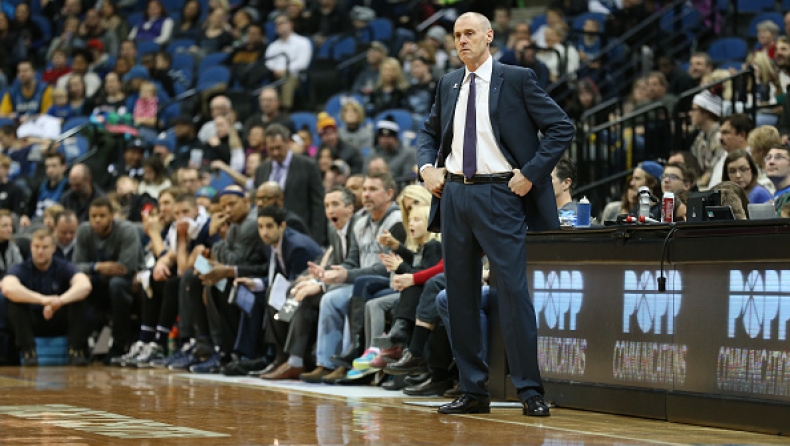 Αποβλήθηκε λόγω... ειρωνίας ο Καρλάιλ (vid)