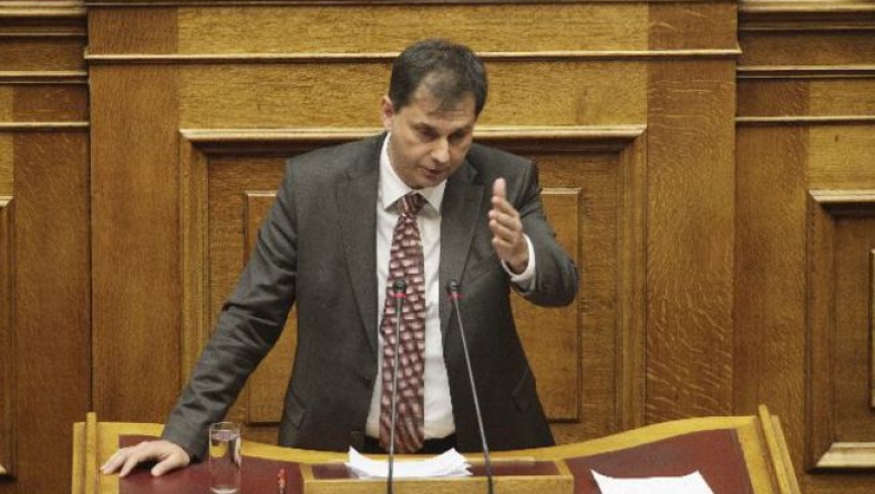 Διαψεύδει ότι θέτει θέμα ηγεσίας ο Θεοχάρης