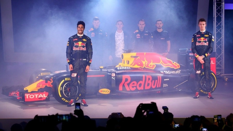 Ίδια χρώματα, αλλά ματ για Red Bull!