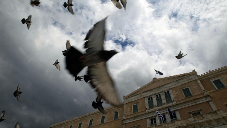 To 73% των Ελλήνων παραμένει υπέρ του ευρώ