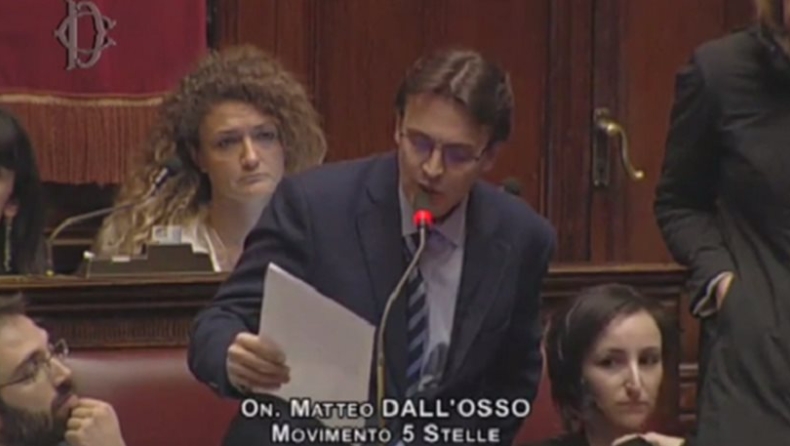 Βουλευτής είπε «άντε και γ...» στον αντιπρόεδρο της ιταλικής Γερουσίας (vids)