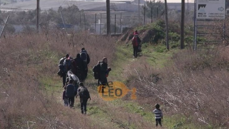 Πρόσφυγες ξεκίνησαν με τα πόδια από τα Διαβατά για την Ειδομένη