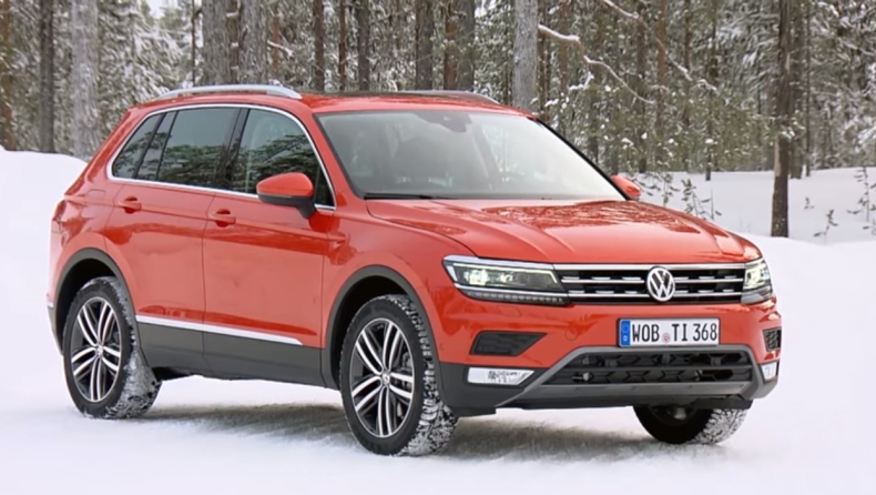 Χορεύοντας στο χιόνι με το VW Tiguan (video)