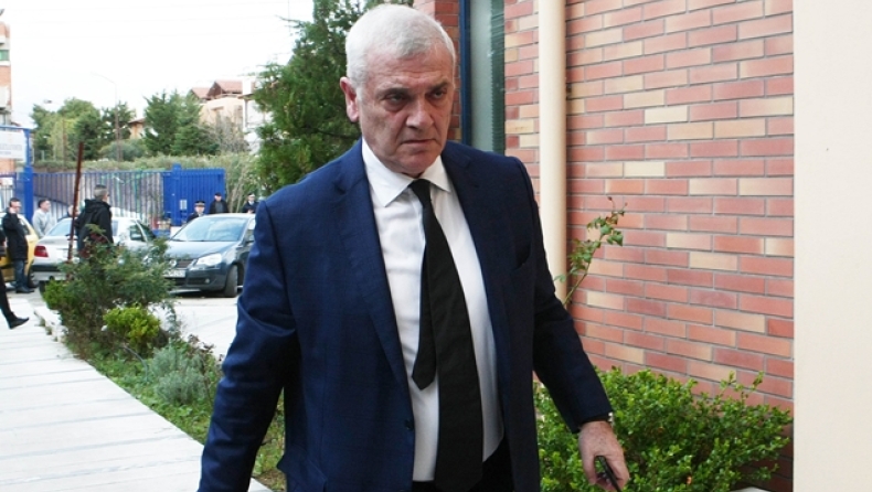 Μελισσανίδης: «Να φύγουν οι δούλοι και οι Φιλιππινέζες!»