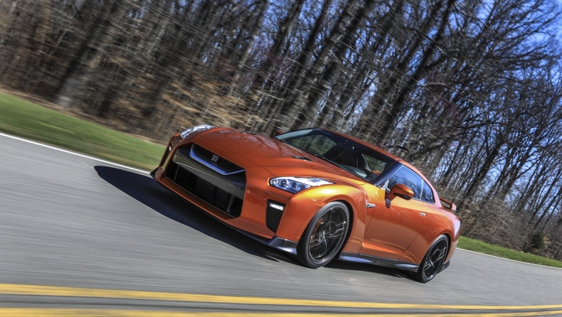 Aνανεωμένο και με 570 ίππους το GT-R (video)