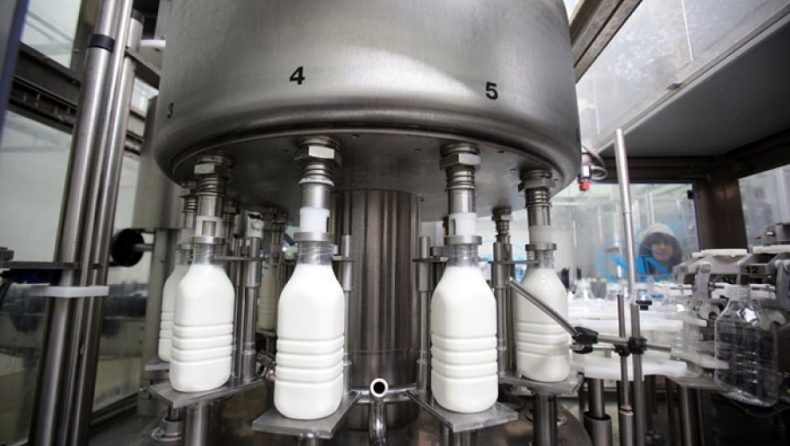 Ποια πασίγνωστη γαλακτοβιομηχανία εγκαταλείπει το… γάλα