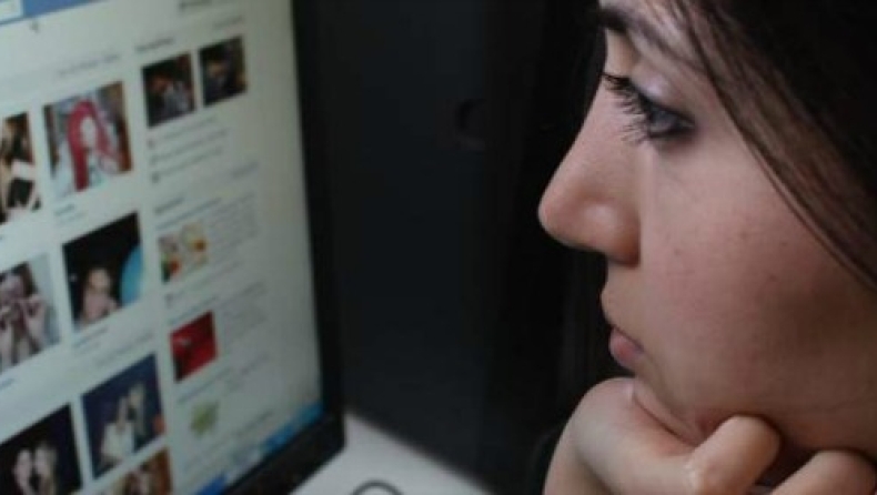 Είστε «κολλημένοι» με τα social media; Μπορεί να είναι λόγω... κατάθλιψης