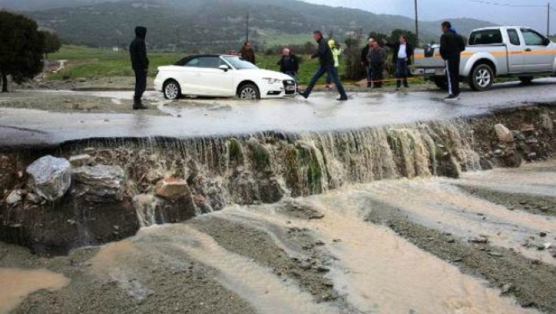 Εσπασε το φράγμα Σπαρμού στον Όλυμπο (pics)