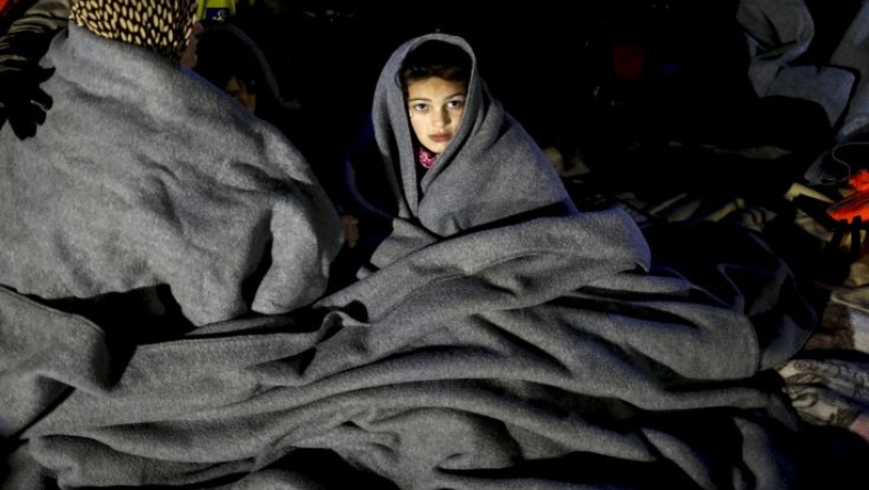 Πολύτιμες οι κουβέρτες στον καταυλισμό της Ειδομένης