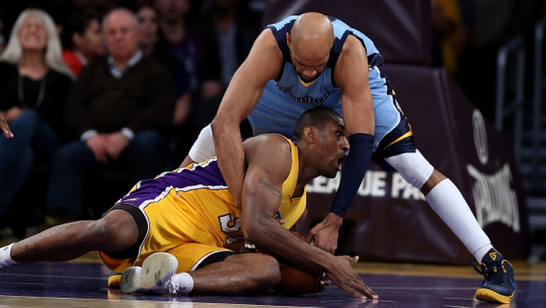 Αποβλήθηκε ο Ουόρλντ Πις (vid)