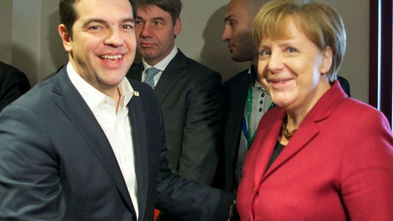 Αγκαλιές και φιλιά στην συνάντηση Τσίπρα, Μέρκελ, Ολάντ (pics)