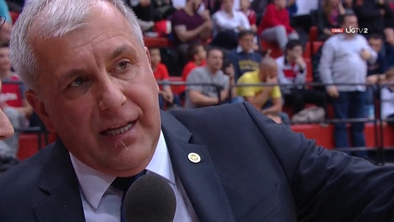 Τι έχεις βρε Ζοτς κάτω από τα χείλη; (pic)