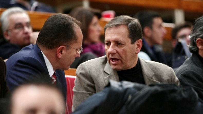 Η FIBA απειλεί την ΑΕΚ μέσω της ΕΟΚ