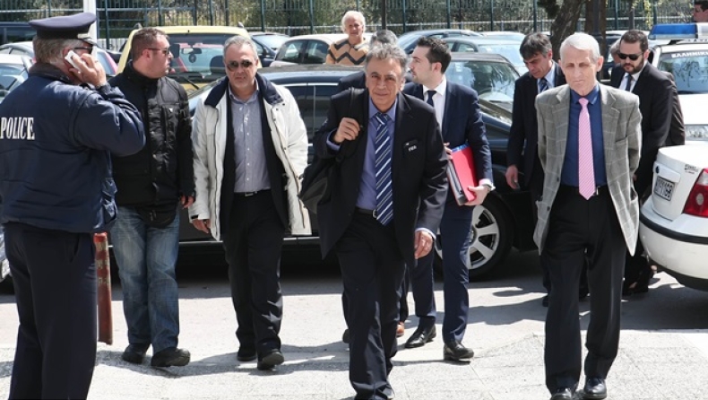Οι ελιγμοί για να αποφευχθεί το GREXIT...