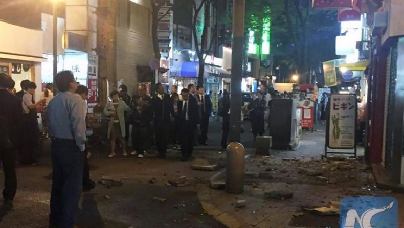 9 νεκροί και εκατοντάδες τραυματίες από τα 6,2 Ρίχτερ (pics)