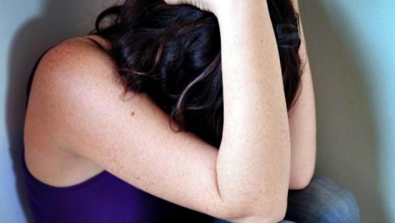 Καταδικάστηκε η μητέρα που βοήθησε να βιάσουν την κόρη της