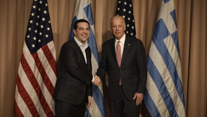 «Η ΕΕ πρέπει να καταστήσει βιώσιμο το χρέος της Ελλάδας»