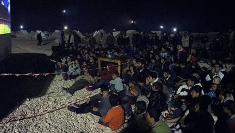 Ιωάννινα: Πρόσφυγες είδαν Μπαρτσελόνα-Ρεάλ (pics)
