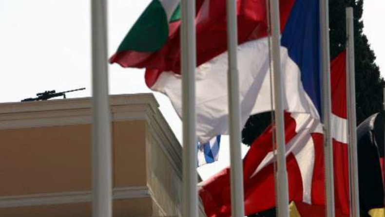 Οι Ευρωπαίοι θα συζητήσουν με το χρέος μόνο αν υπάρξει συμφωνία