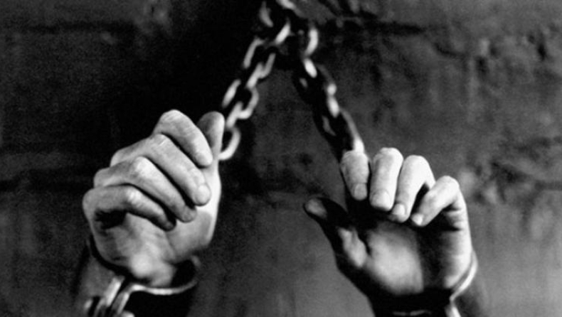 Σε σκλάβους είχε μετατρέψει δυο άστεγους οικογένεια Βρετανών