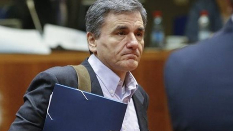 Αξιωματούχοι της ΕΕ βλέπουν πτώχευση και Grexit