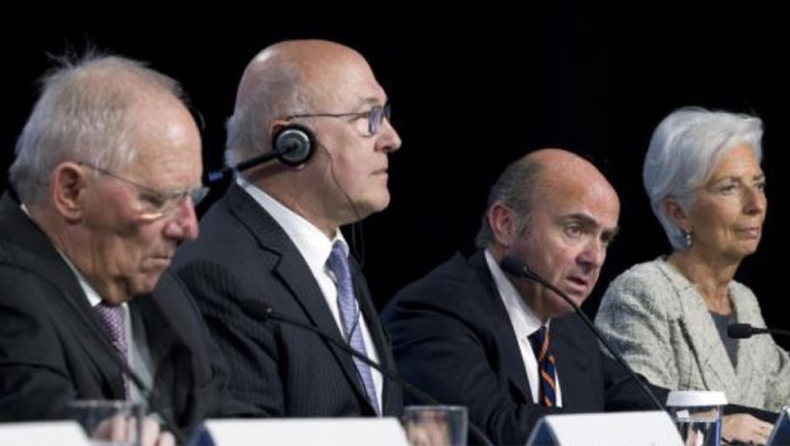 Επιμένει ο Σόιμπλε ότι δεν θα κουρευτεί το χρέος