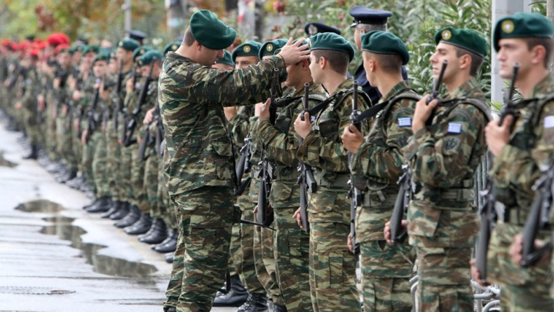 Ζήτησαν από τους φαντάρους να επιστρέψουν τα 4 ευρώ δώρο Πάσχα