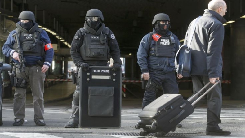 Κατηγορίες κατά δύο υπόπτων για τις επιθέσεις στις Βρυξέλλες