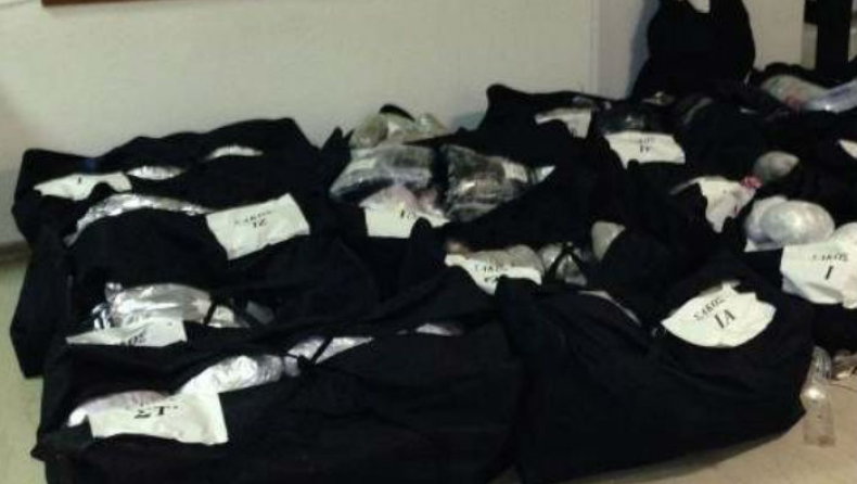 Η θάλασσα στην Κέρκυρα ξέβρασε... μισό τόνο χασίς (pics)