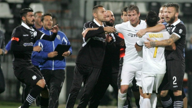 Αποβλήθηκαν Κάτσε και Μπαρμπόσα!