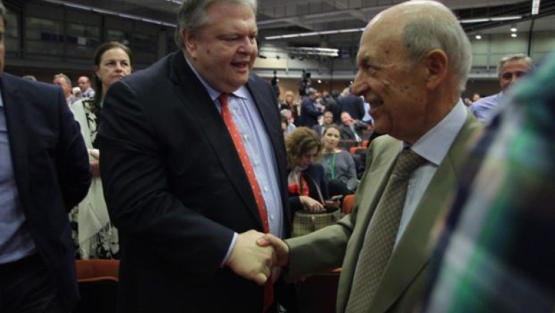 Σημίτης και Βενιζέλος θέλουν νέα Κεντροαριστερά