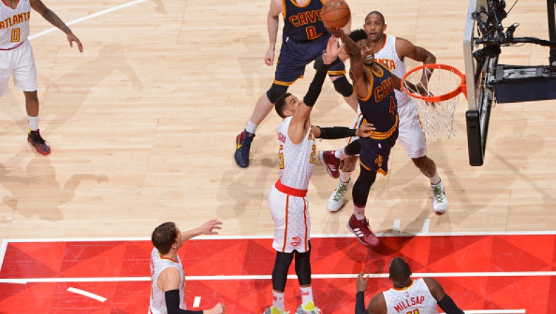 Aπίθανη... «πτήση» και τρομερό κάρφωμα από Σάμπερτ! (vid)