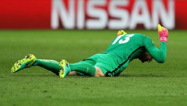 Το Twitter «γλεντάει» τον... ακίνητο Ομπλάκ (pics)