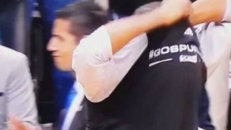 Γιατί χτυπάς το κεφάλι σου Τιμ; (vid)