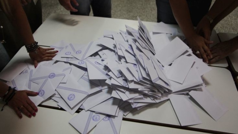 Σκέψεις για ψήφος στα 17 και απλή αναλογική για 270 βουλευτές!