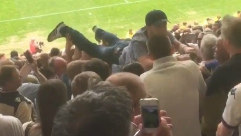 Σερφάρει στην εξέδρα! (vid)