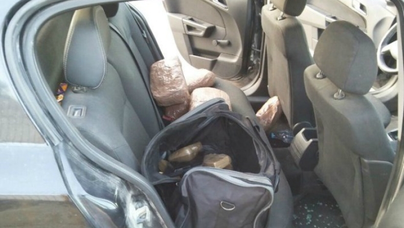 34χρονος συνελήφθη στα Μέγαρα με 8 κιλά ηρωίνη (pics)