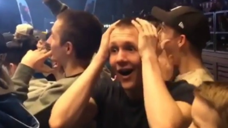 Όσες φορές κι αν το δεις...: Κάρφωμα με περιστροφή 720 μοιρών (vid)