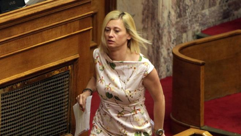 Βόμβα από Ραχήλ Μακρή: Ήμουν φωτομοντέλο (vid)