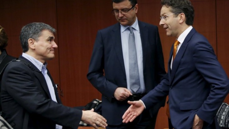 Πώς και πότε θα λειτουργεί ο αυτόματος κόφτης σε μισθούς και συντάξεις;