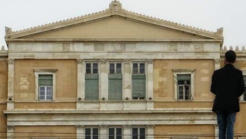 Αναπόφευκτος ο «κόφτης» αν δεν αντιμετωπιστεί η φοροδιαφυγή