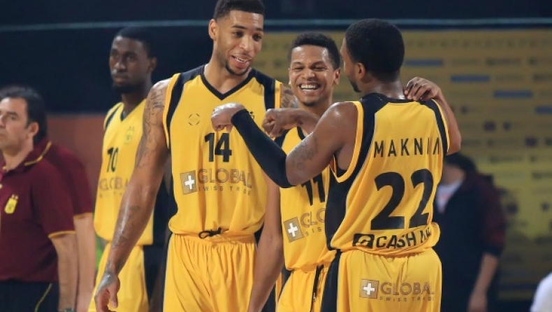 Προς παραμονή οι Ουότερς ΜακΝιλ και Χάγκινς