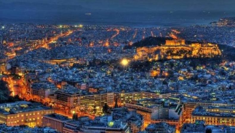 «Αγανακτισμένοι από τους νέους φόρους Έλληνες», σημειώνει το Reuters