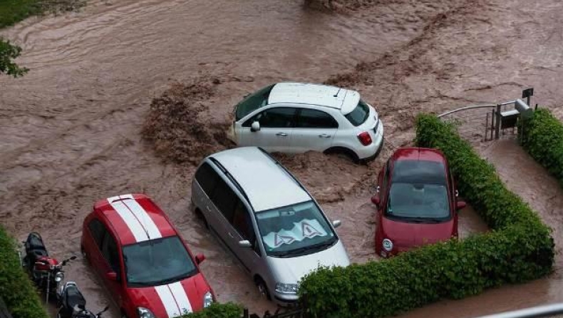 Η μισή Ευρώπη «πνιγμένη» από τις πλημμύρες (pics)