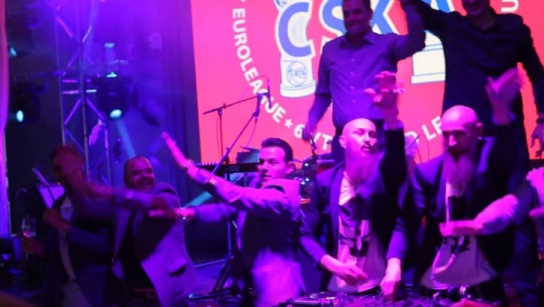 Dancing with... Itoudis (vid & pics)