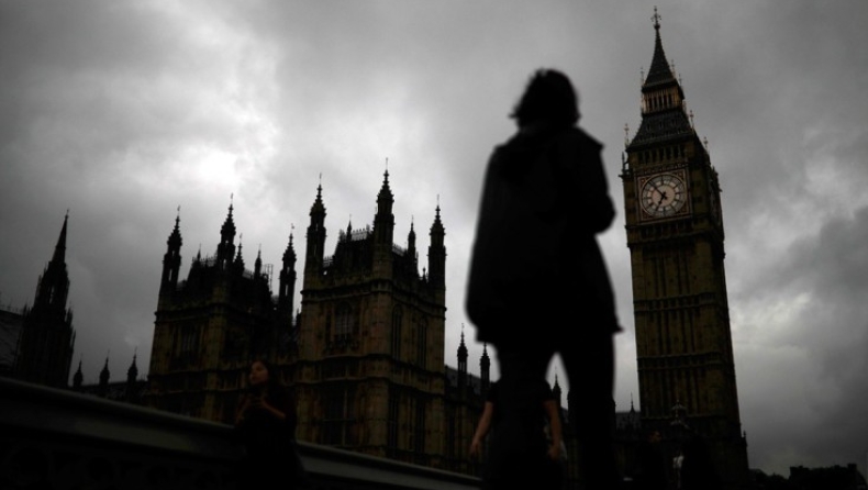 Μάχη στήθος με στήθος ανάμεσα σε Brexit και Bremain