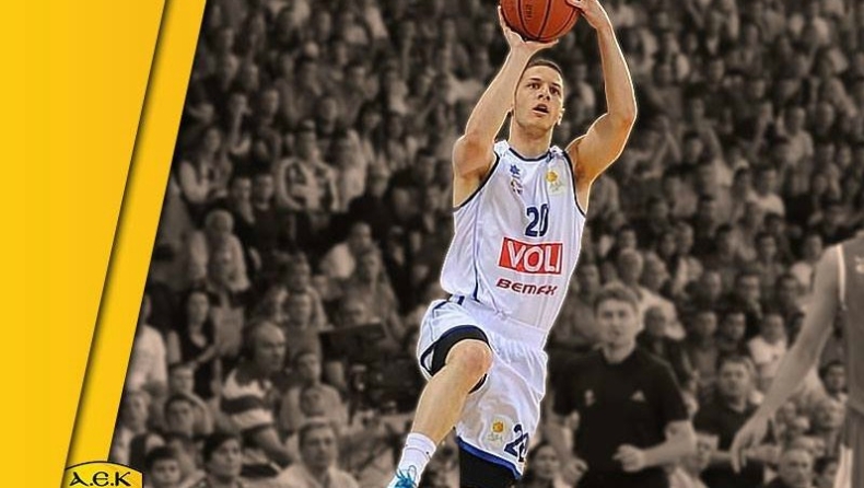 Επίσημο: Στην ΑΕΚ μέχρι το 2019 ο Ιβάνοβιτς!