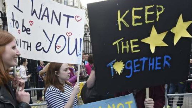 Νέο δημοψήφισμα ζητούν σχεδόν 3 εκατ. Βρετανοί